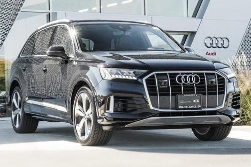 Photo 1 of 32 of 2020 Audi Q7 55 Prestige