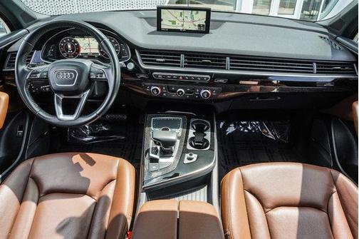 2019 Audi Q7 55 Premium Plus