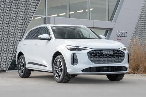 2025 Audi Q5 Premium Plus TFSI quattro S tronic