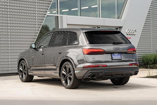 Samurai 2026 Audi Q7 55 Premium Plus