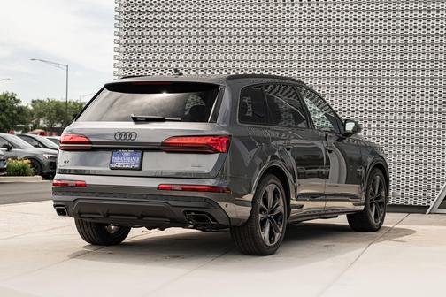 Samurai 2026 Audi Q7 55 Premium Plus