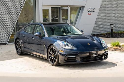 Night Blue Metallic 2020 Porsche Panamera 4