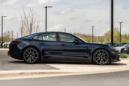 Night Blue Metallic 2020 Porsche Panamera 4