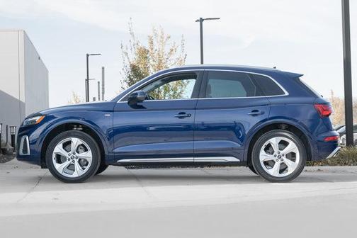 2022 Audi Q5 45 S line Premium Plus