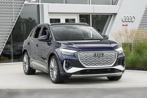 2025 Audi Q4 e-tron Premium Plus 55 quattro