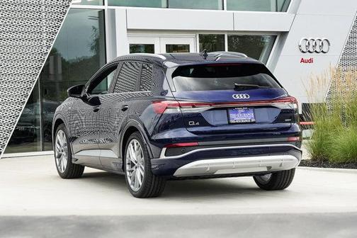 2025 Audi Q4 e-tron Premium Plus 55 quattro