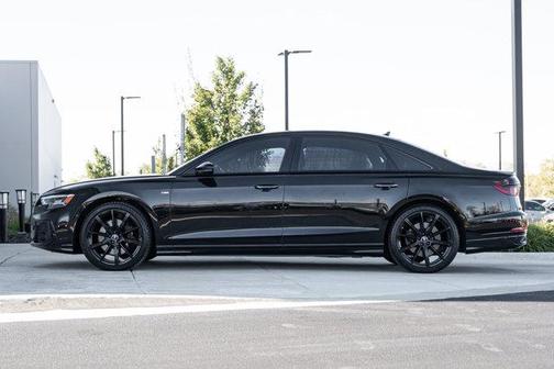 2022 Audi A8 L 55 TFSI quattro Tiptronic