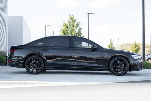 2022 Audi A8 L 55 TFSI quattro Tiptronic