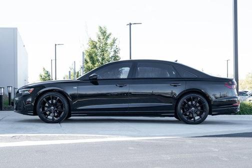 2022 Audi A8 L 55 TFSI quattro Tiptronic