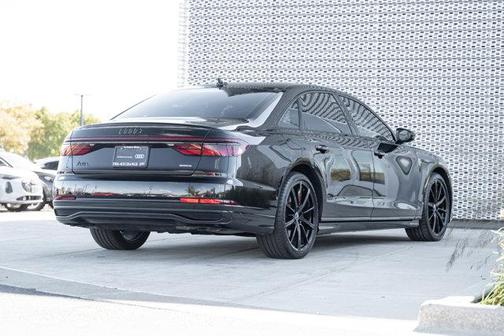 2022 Audi A8 L 55 TFSI quattro Tiptronic