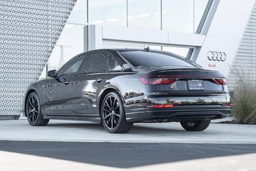 2022 Audi A8 L 55 TFSI quattro Tiptronic