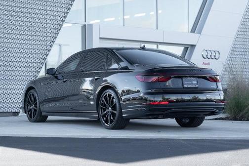 2022 Audi A8 L 55 TFSI quattro Tiptronic
