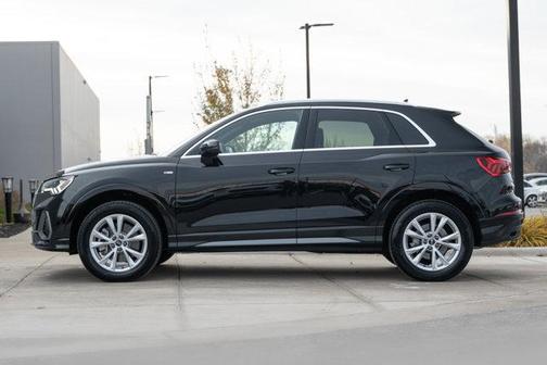 2025 Audi Q3 Premium 45 TFSI S line quattro Tiptronic