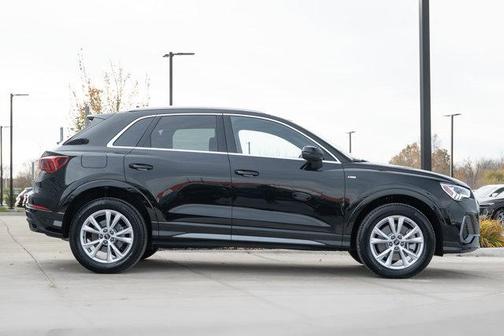 2025 Audi Q3 Premium 45 TFSI S line quattro Tiptronic