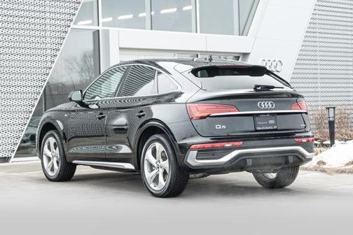 2023 Audi Q5 45 S line Premium Plus