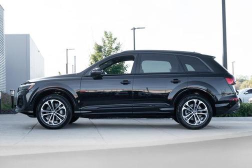 2025 Audi Q7 45 Premium