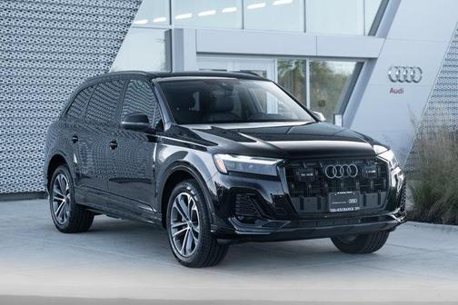 2025 Audi Q7 45 Premium