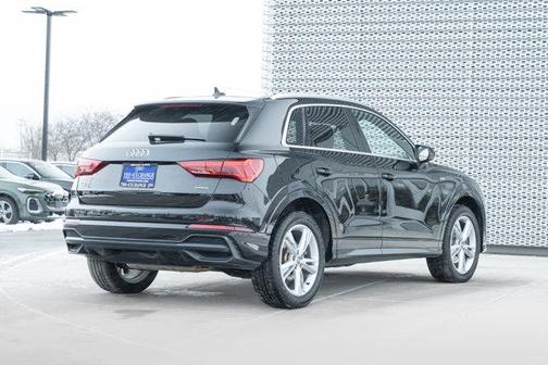 2020 Audi Q3 45 S line Prestige