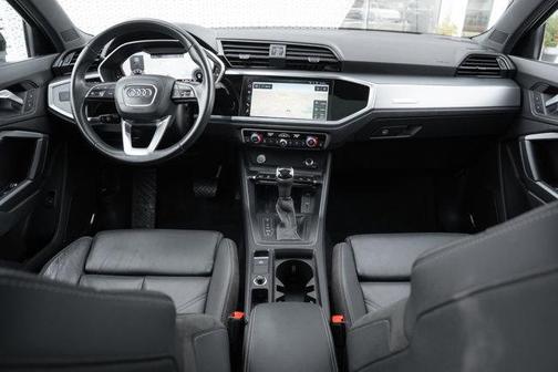 2020 Audi Q3 45 S line Prestige