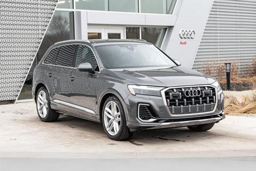 2025 Audi Q7 55 Premium Plus