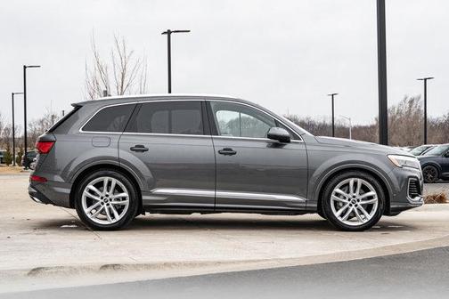 2025 Audi Q7 55 Premium Plus