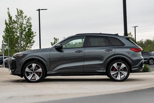 Daytona 2026 Audi SQ5 3.0T Premium Plus