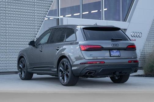 2026 Audi Q7 55 Premium Plus