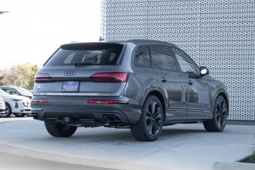 2026 Audi Q7 55 Premium Plus