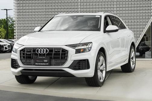 2023 Audi Q8 55 Premium Plus