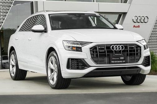 2023 Audi Q8 55 Premium Plus