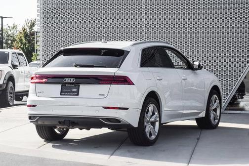 2023 Audi Q8 55 Premium Plus