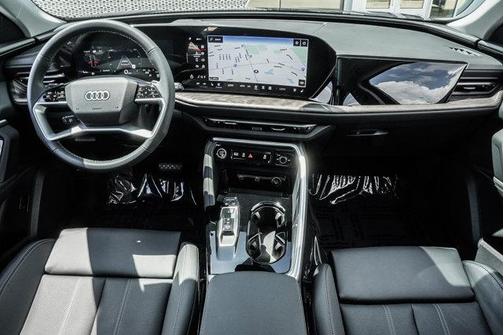 2025 Audi Q5 Premium Plus