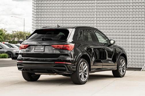 Black Metallic 2025 Audi Q3 Premium 45 TFSI S line quattro Tiptronic