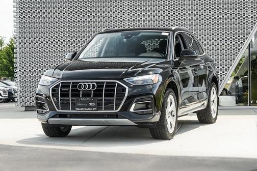 2023 Audi Q5 40 Premium Plus