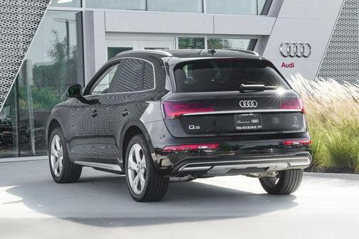 2023 Audi Q5 40 Premium Plus