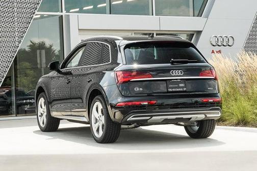 2023 Audi Q5 40 Premium Plus