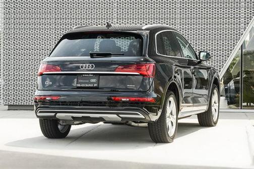 2023 Audi Q5 40 Premium Plus