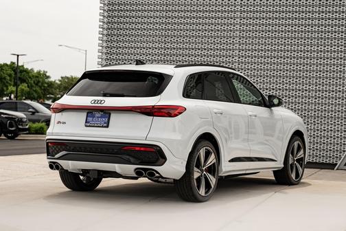 Glacier 2026 Audi SQ5 3.0T Premium Plus
