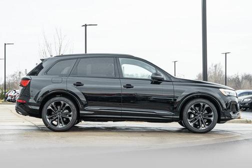 2026 Audi Q7 55 Premium Plus