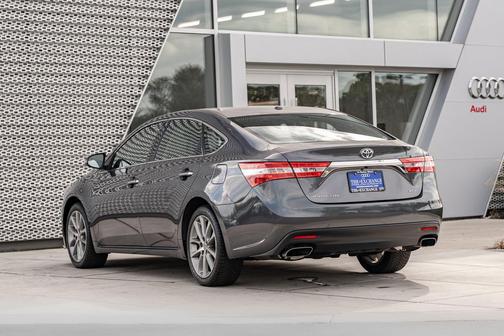 Magnetic Gray Metallic 2015 Toyota Avalon XLE Touring