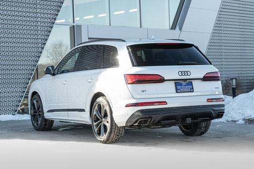 2026 Audi Q7 55 Premium Plus