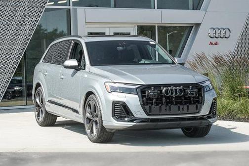 2025 Audi Q7 55 Premium Plus