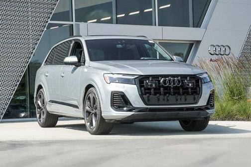 2025 Audi Q7 55 Premium Plus