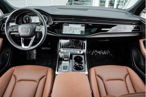 2025 Audi Q7 45 Premium Plus