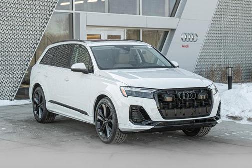 2026 Audi Q7 55 Premium Plus