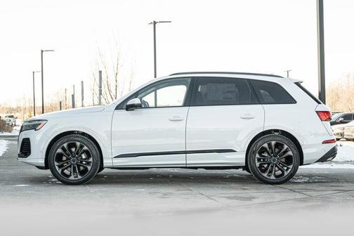 2026 Audi Q7 55 Premium Plus