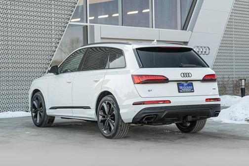 2026 Audi Q7 55 Premium Plus
