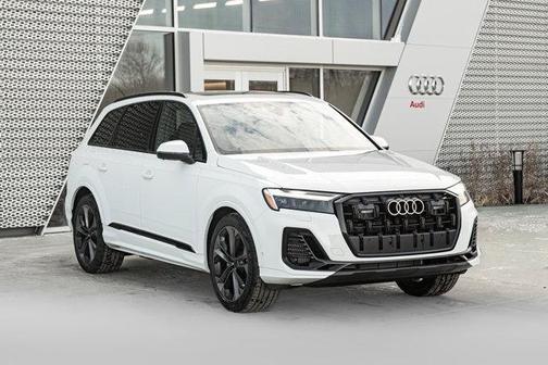 Glacier White Metallic 2026 Audi Q7 55 Premium Plus