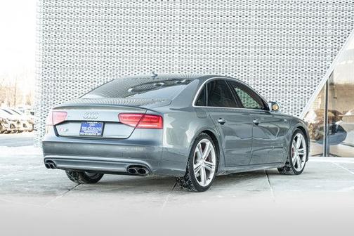 2013 Audi S8 4.0T