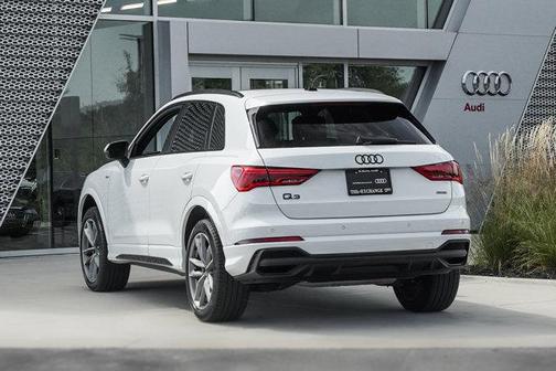 2024 Audi Q3 45 S line Premium Plus